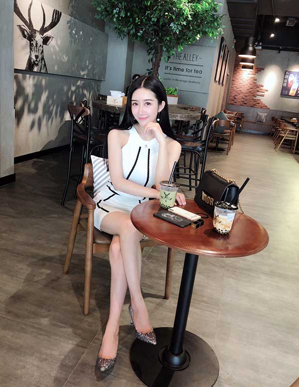 芝加哥围经纪人微信