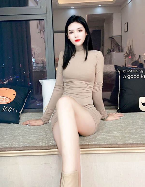 曼谷外围女大学生