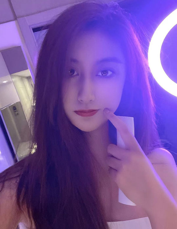 旧金山围经纪人微信