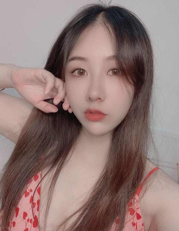 迪拜伴游大学生